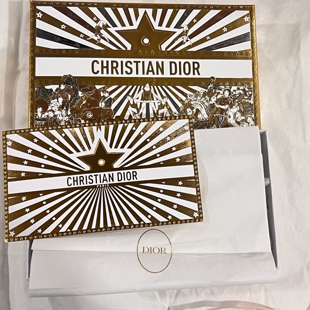 Dior Luxurious golf  and White Packaging new perfect for gifts